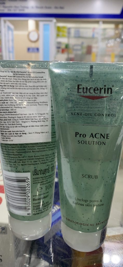 Gel tẩy tế bào Eucerin oil control pro acne solotion scrub 100ml