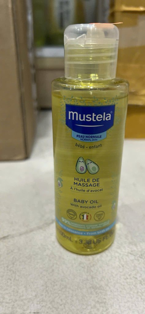 Dầu massage giúp dưỡng ẩm cho trẻ sơ sinh và trẻ nhỏ - mustela baby oil 100ml