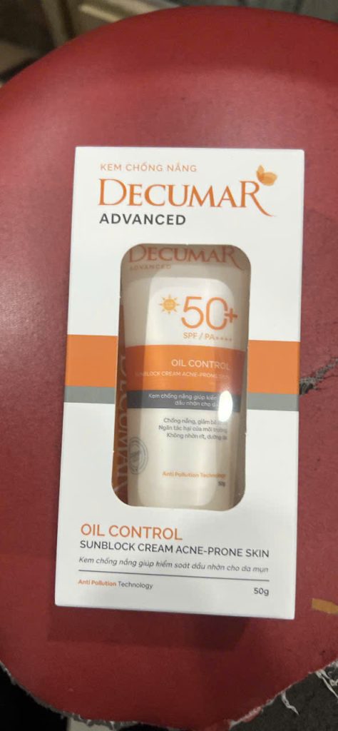 Kem chống nắng decumar advanced oil control sunblock 50g