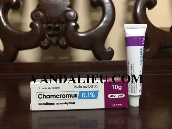 Mỡ bôi da chamcromus 0,1% 10g.