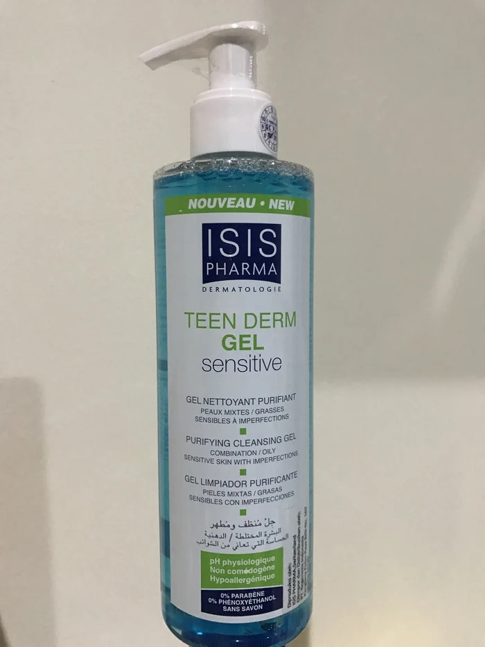Isis pharma teen derm gel sensitive 250ml. gel rửa mặt giảm nhờn, ngăn ngừa mụn cho da nhạy cảm và da thường