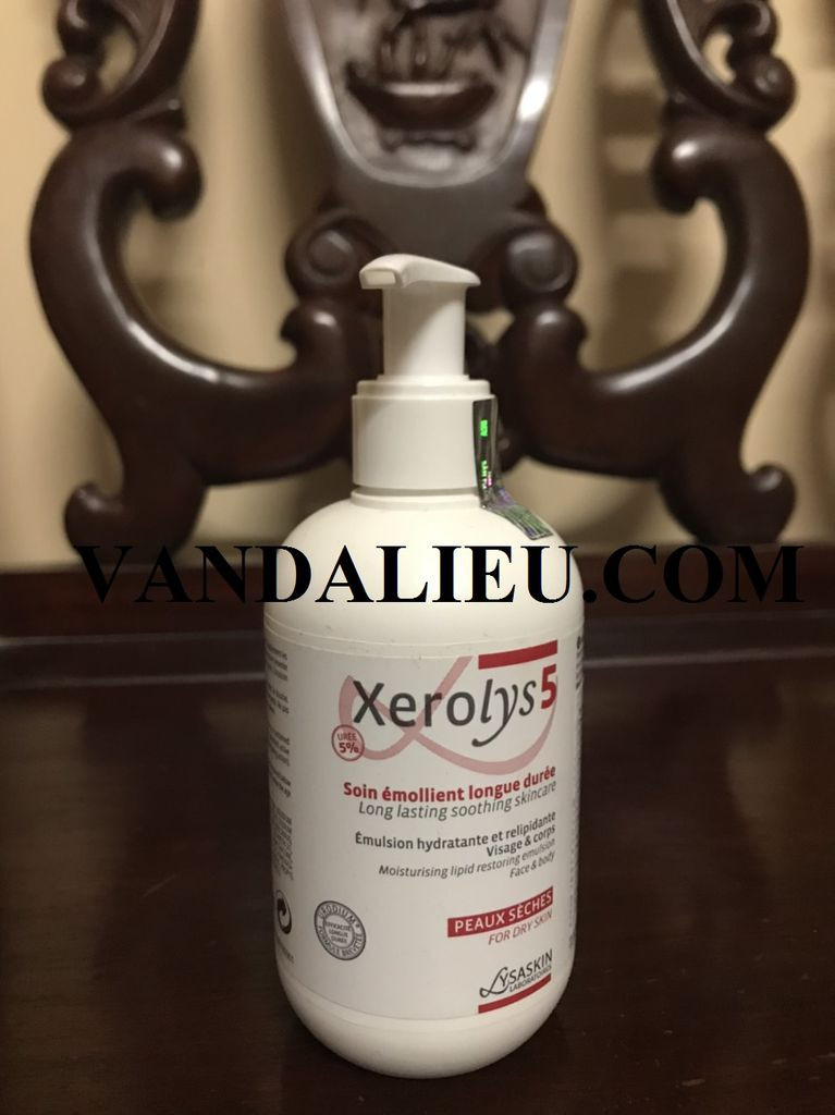 Xerolys 5 soin emollient 200ml.điều trị da khô do thời tiết.