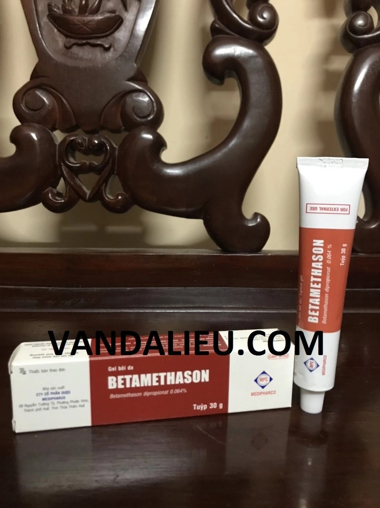 Gel bôi ngoài da betamethasone 30g